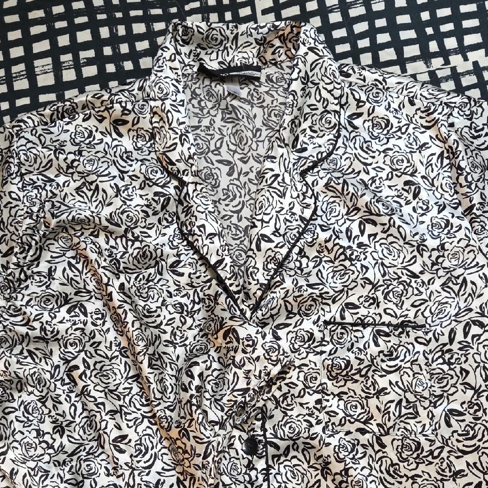 Studio Donatella Black and White Rose Print Pajamas, Shorts & Top Set
